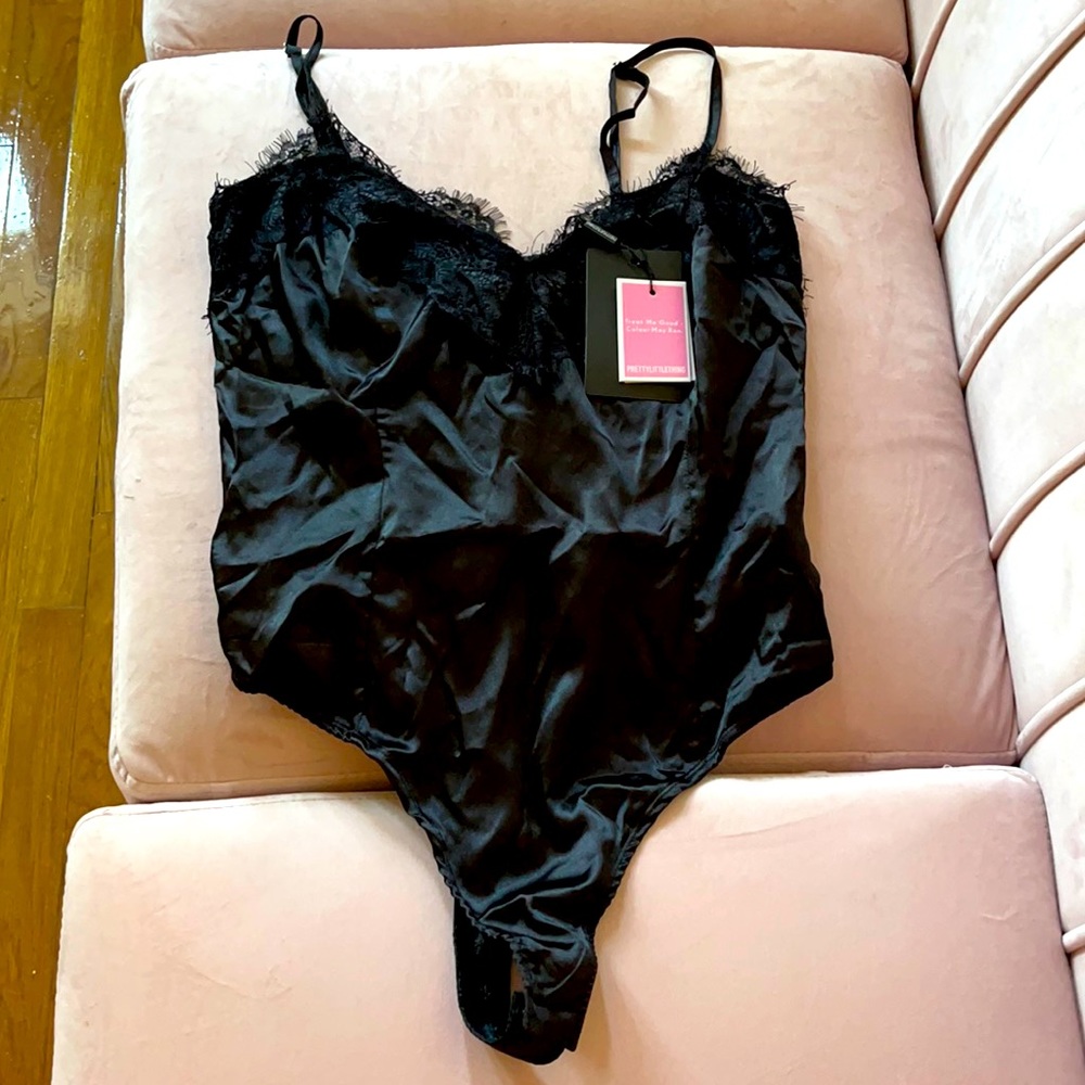 PrettyLittle Thing Black Eyelash Lace Trim Thong Bodysuit